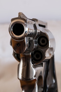 revolver pointed